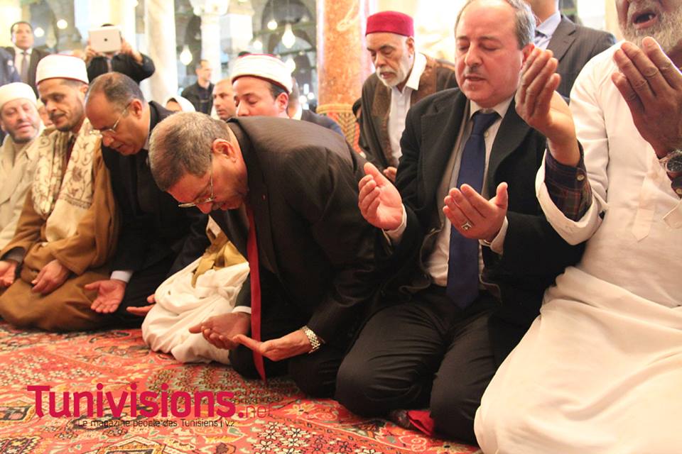 Tunisie , Affaires religieuses : Le ministre Othmane Battikh assure le prêche du vendredi à la Zitouna en présence de Habib Essid
