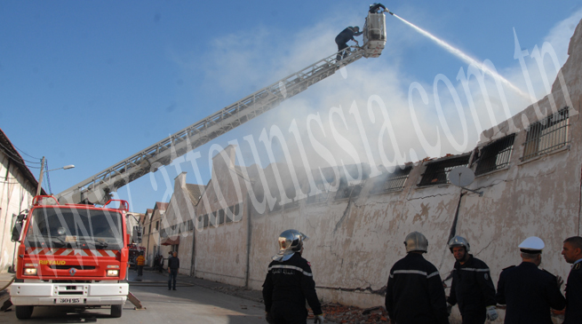 عاجل : حريق ضخم في سوق 