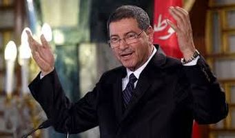 Habib Essid écarte tout éventuel remaniement ministériel