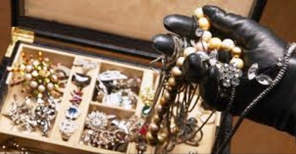 Tunisie ' Arrestation de deux cambrioleurs en possession d'un butin de 150 MD