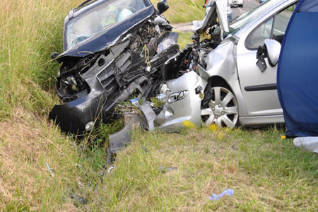 Médenine: Une femme décédée mort et six blessés dans un accident de la route