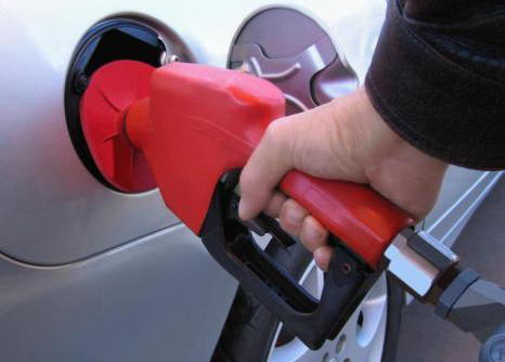 Tunisie , Carburants : L'accord conclu entre l'UGTT et l'UTICA annule de facto la grève du transport des carburants