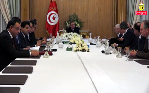 Essid choisit le discours de la raison ARP ' DIALOGUE AVEC LE GOUVERNEMENT