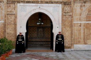 Tunisie ' Exclusif: Vers un accord pour ajourner la discussion de la loi de finances au mois de janvier