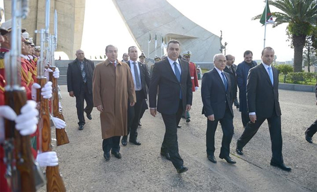 Premiers pas du cabinet Mehdi Jomâa : le capital-confiance qui fait la différence