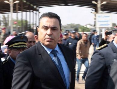 تونس-بعد معاينته معبر رأس جدير مهدي جمعة يقوم بزيارة فجئية لمقرّ الإدارة العامة للديوانة