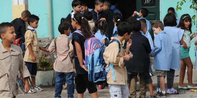 نقابة التعليم الثانوي بمدنين تنبه الى خطر فشل العودة المدرسية