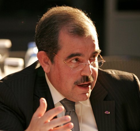 Tunisie , People : Mondher Znaidi dépose sa candidature à l'élection présidentielle