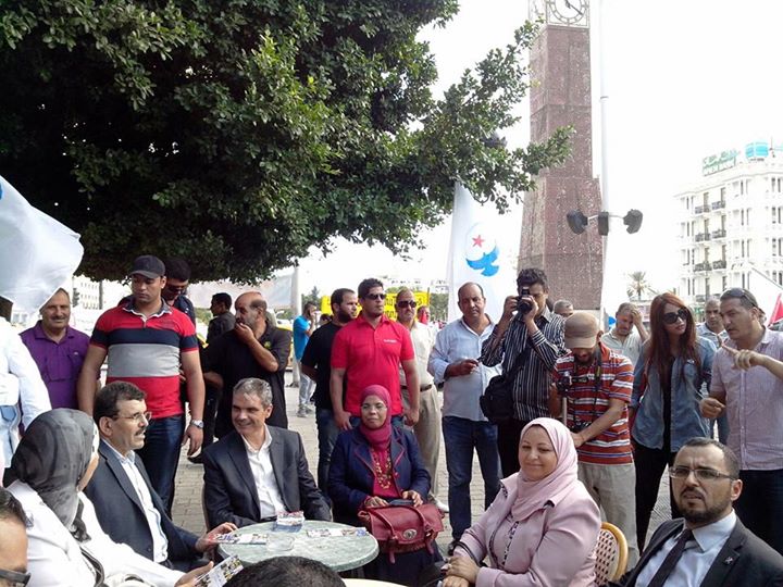 بالفيديو: مواطنة تنتقد علي العريض خلال مروره بشارع بورقيبة