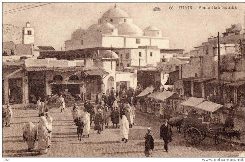 TUNISIE - TUNIS- Place Bab Souika