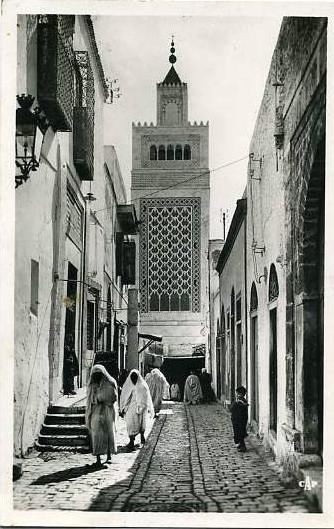 TUNISIE - TUNIS ++ Rue Sidi Ben Arous ++