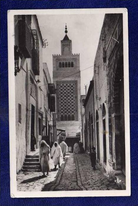 TUNISIE / Tunesien TUNIS...RUE SIDI BEN AROUS CPA