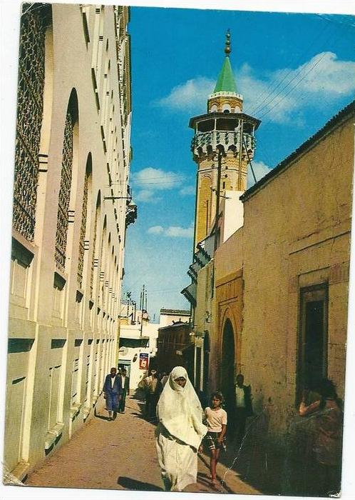 TUNIS--- RUE SIDI BEN AROUS ANNI 60