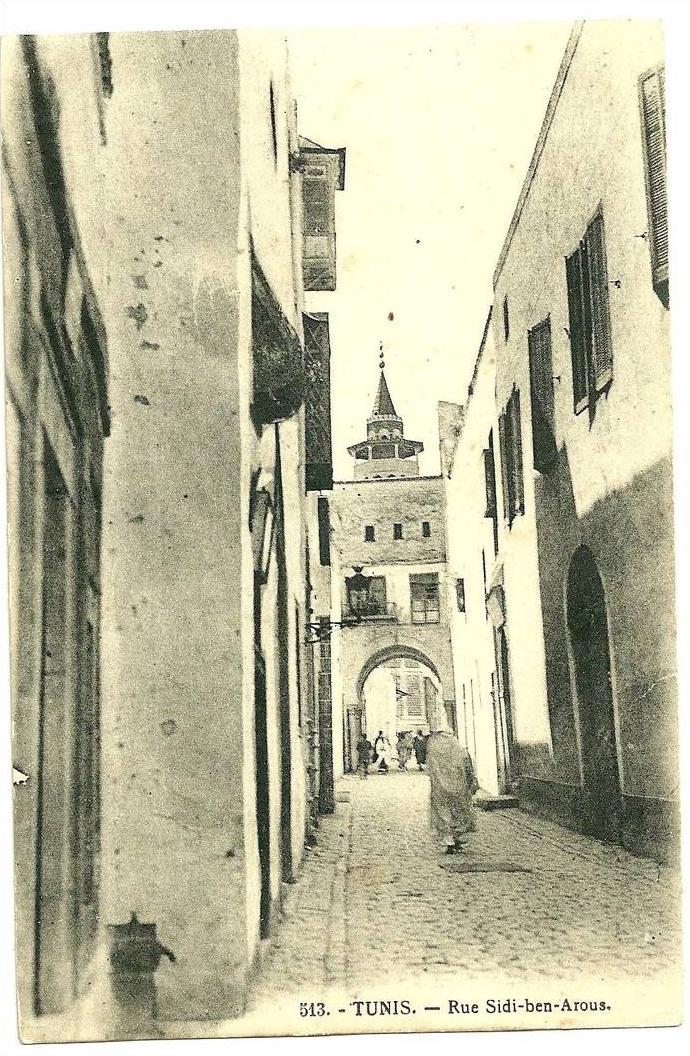 Afrique . Tunisie. Tunis. rue Sidi Ben Arous.