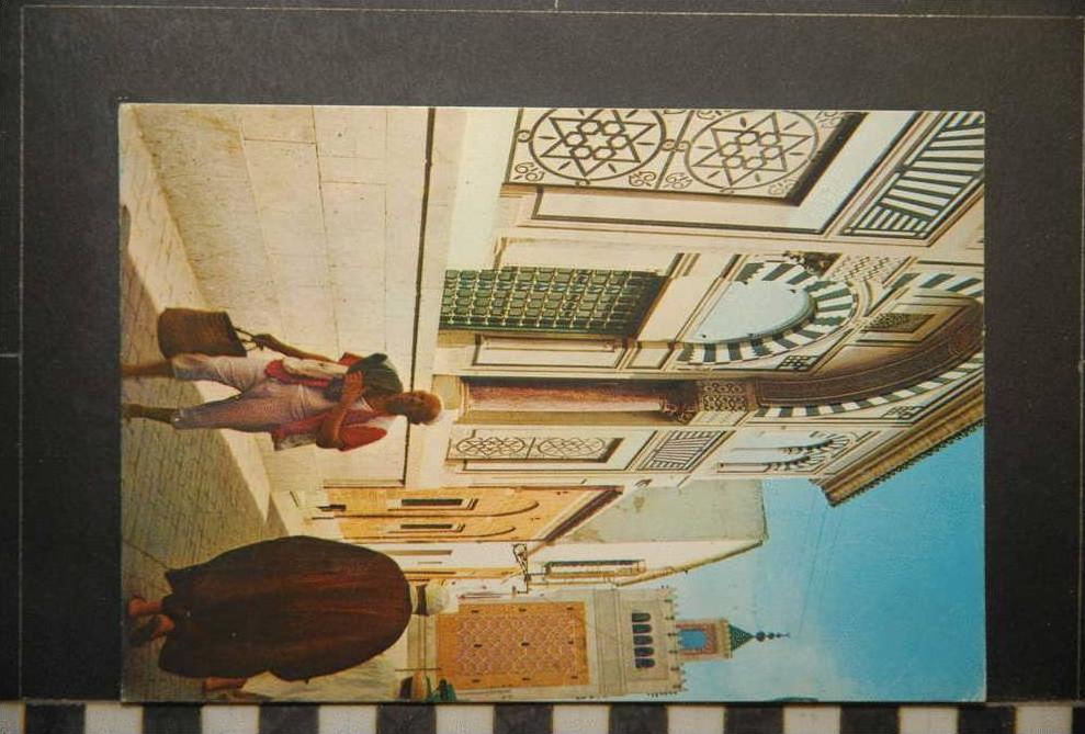 TUNIS RUE BEN AROUS