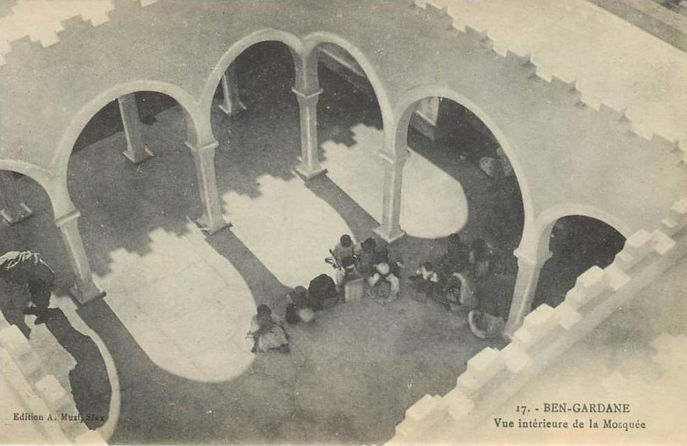 TUNISIE - BEN-GARDANE - INTERIEUR DE LA MOSQUEE