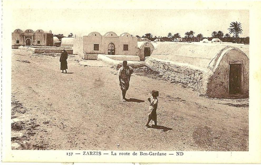 Tunisie. Zarzis. la route de Ben-Gardane.