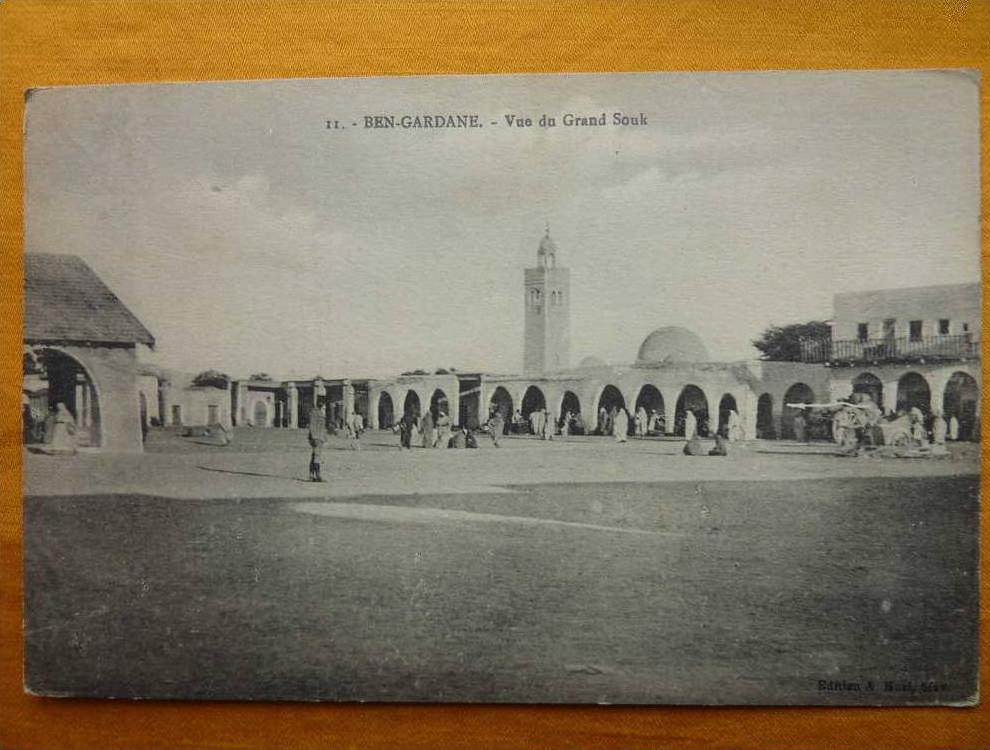 REF 37-CPA BEN GARDANE - VUE DU GRAND SOUK