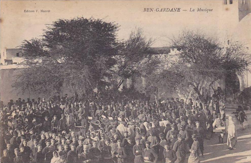 TUNISIE EN 1914,BATAILLON français et ZOUAVES,tirailleurs,BEN GARDANE,ben guerdane,début de la guerre