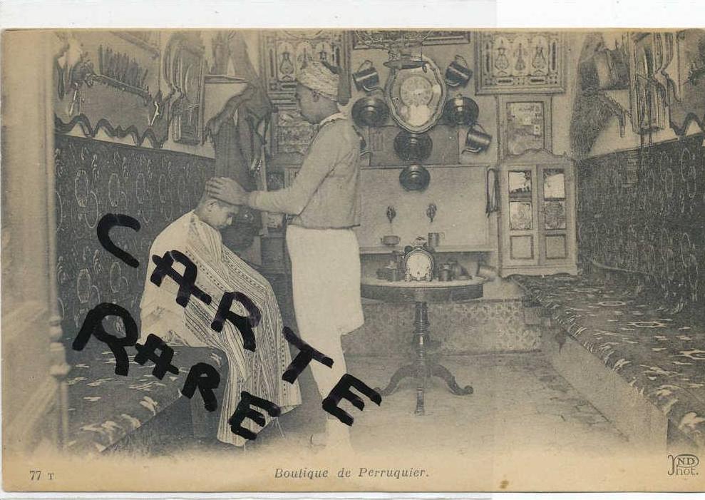 TUNISIE,AFRIQUE DU NORD,BIZERTE,BOUTIQUE DE PERRUQUIER,métier,surtout pour les juifs de tunisie portant perruque,rare