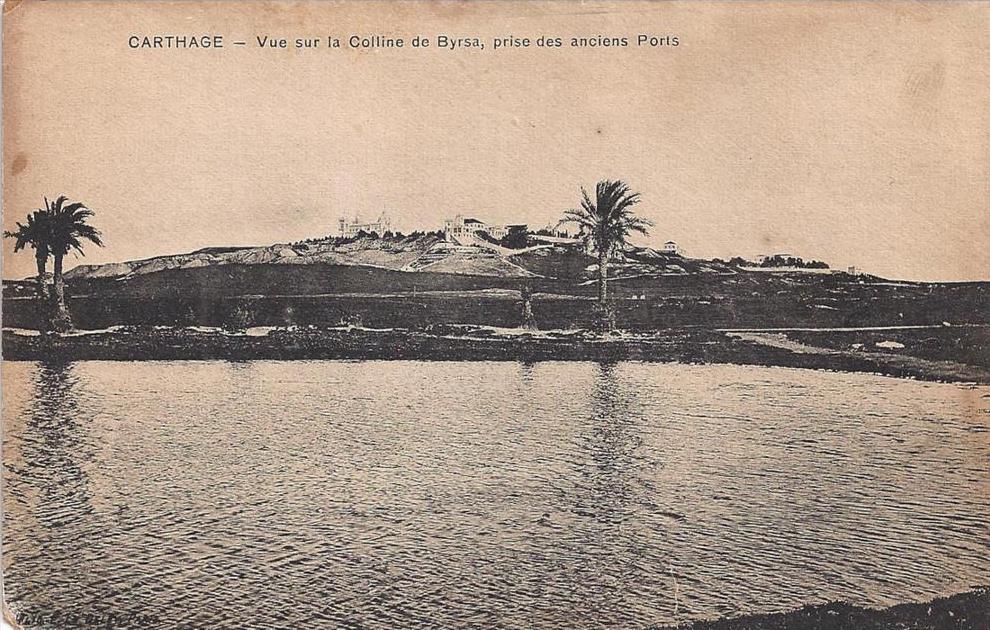 CPA CARTHAGE, VUE SUR LA COLLINE DE BYRSA, PRISE DES ANCIENS PORTS, PAS VOYAGE, ETAT MOYEN