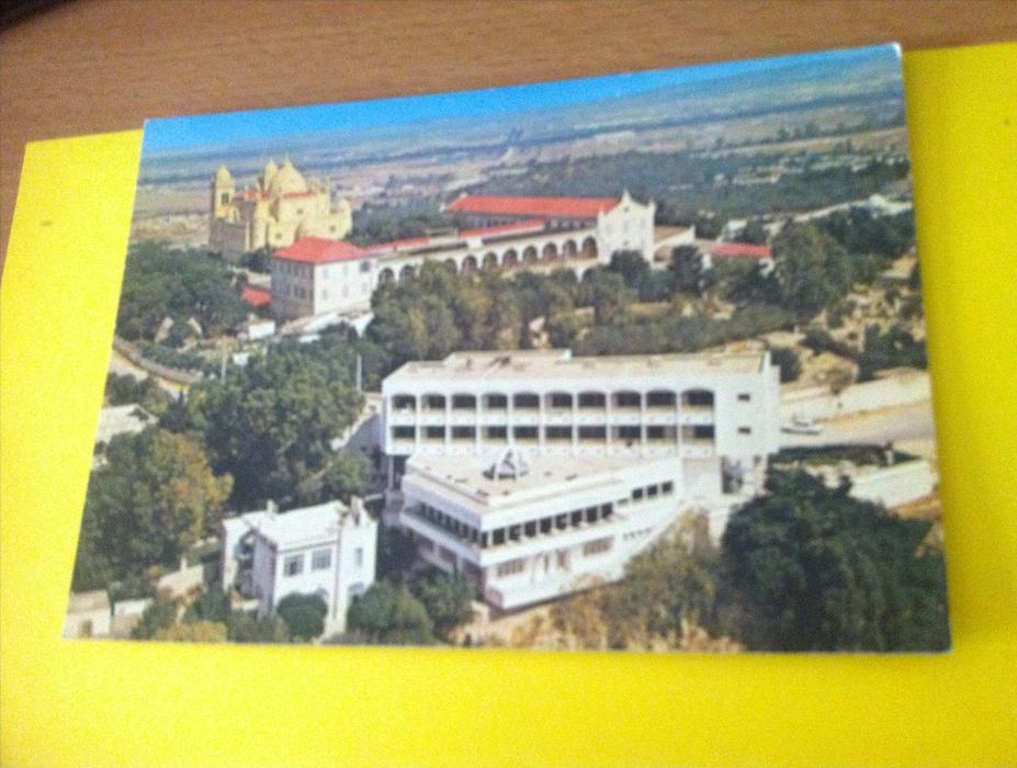 CARTE POSTALE MODERNE CARTHAGE LA CATHEDRALE ET L'HOTEL REINE DIDON