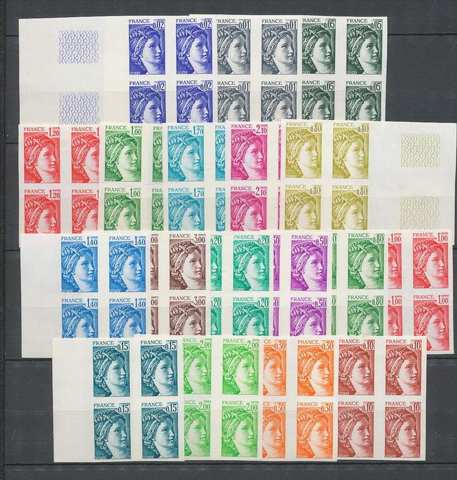 Mise à prix 1 euro - FRANCE Y&T N° 1962/1979 sabine bloc 4 NON DENTELE cote 1152 euros RARE