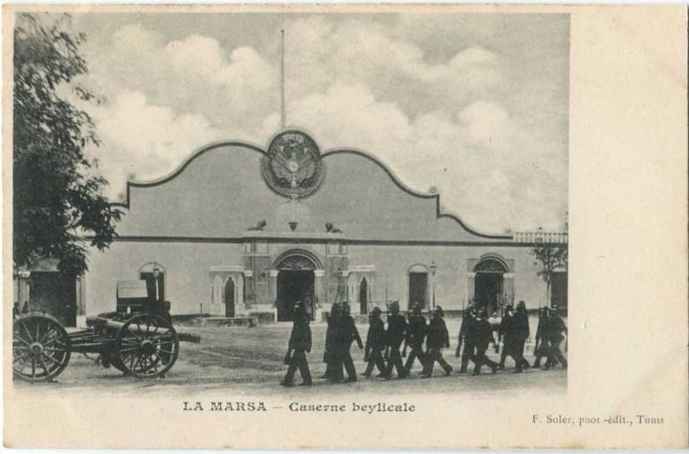 TUNISIE LA MARSA Caserne Beylicale