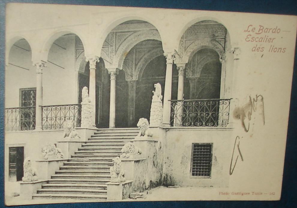 LE BARDO.Escaliers des lions.Cpa,voyagé,be