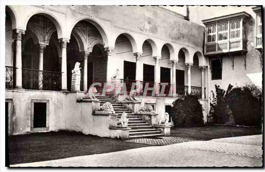 CPM Tunis Le Bardo L'escalier des lions