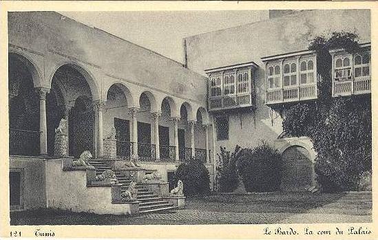 Tunis - Le Bardo - La Cour du Palais