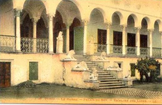 Tunis - Le Bardo - Palais du Bey - Escalier des Lions
