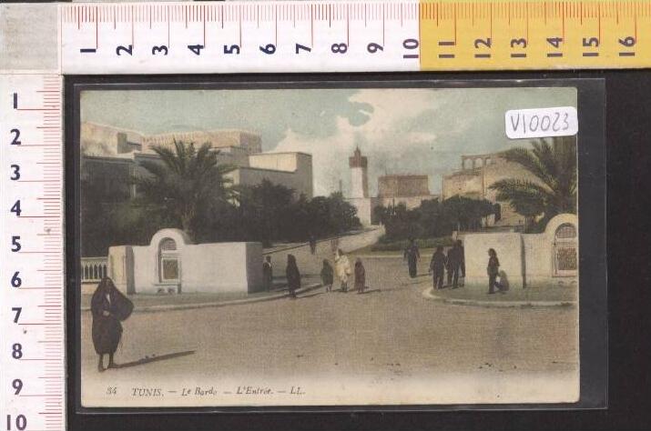 V10023 TUNISIA TUNIS LE BARDO L'ENTREE COSTUMI TIPICI